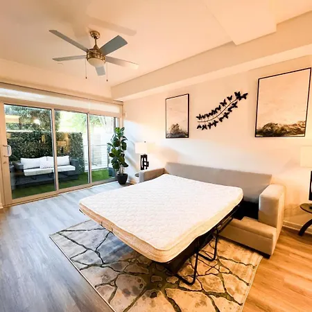 Luxury Open Bd W Pool, Parking, & Wd 133 Aparthotel